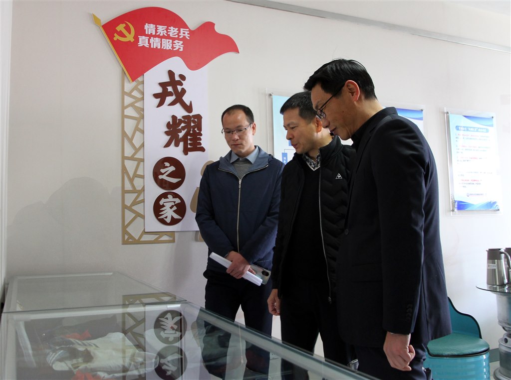 IMG_9996-0.jpg IMG_9996-0.jpg