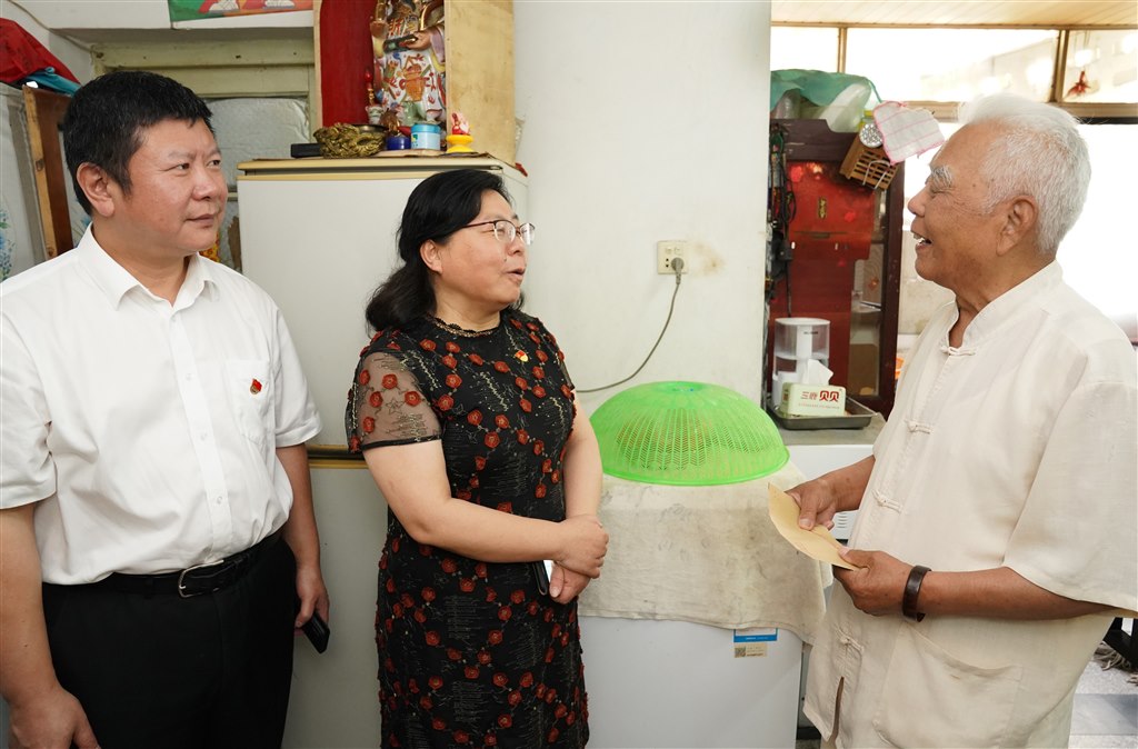 DSC03348-0.jpg DSC03348-0.jpg