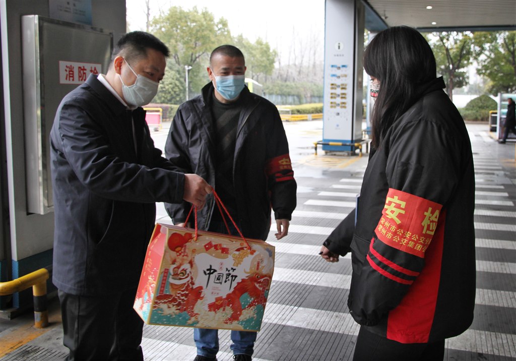 IMG_0699-0.jpg IMG_0699-0.jpg